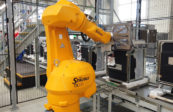 Robotické otáčení výrobku