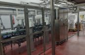 Robotizovaná linka pro balení mléčných výrobků