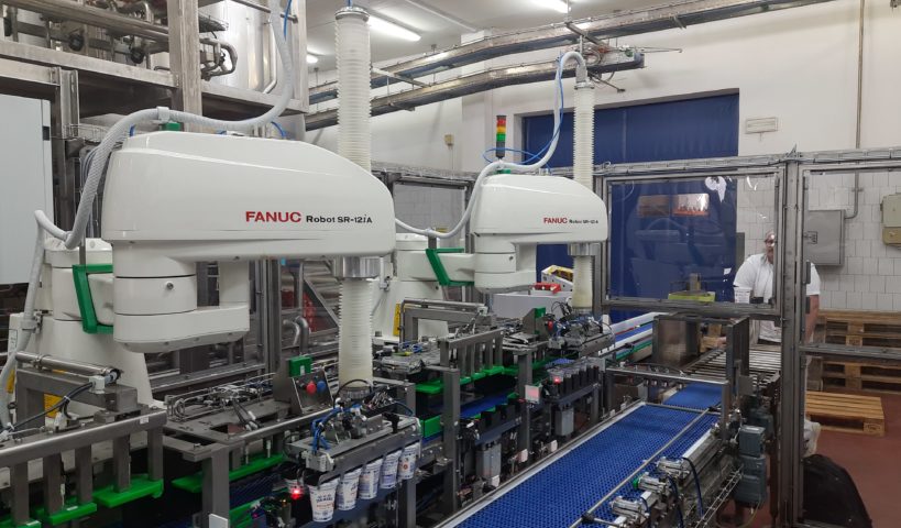 Robotizovaná linka pro balení mléčných výrobků v Mlékárně Stříbro