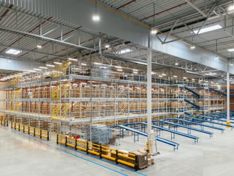 Sample - Distribution Warehouse