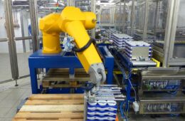 Robotic palletization