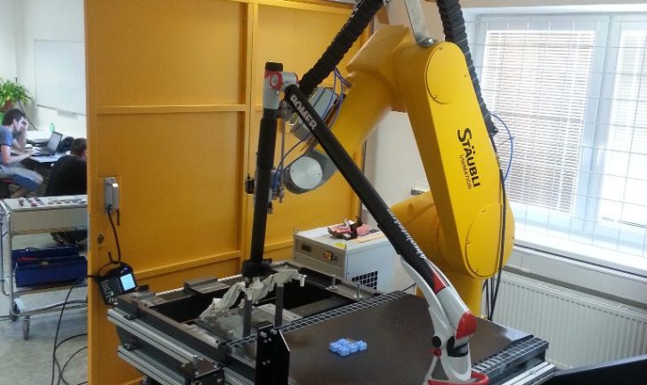 New robotic development workplace in TMT