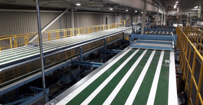Instalace dopravníkové linky pro předního výrobce papírových sáčků a pytlů v Kanadě
