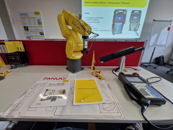 Školení našich zaměstnanců – obsluha a programování robotů FANUC